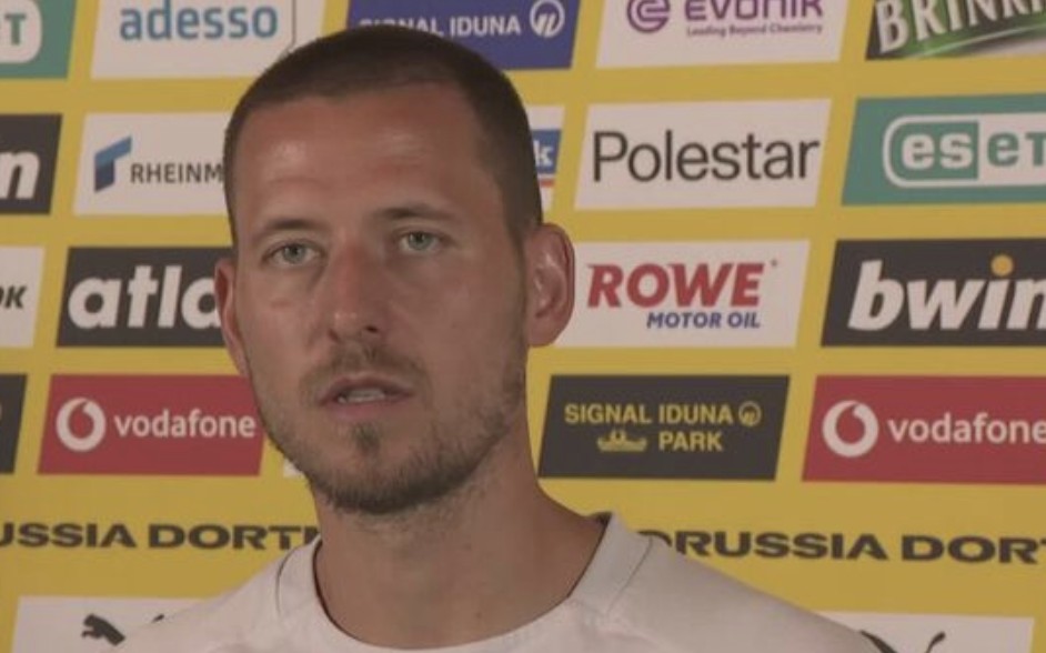 到他在多特, 帮助年轻球, 蒙德的优先 到他在多特, 帮助年轻球, 蒙德的优先